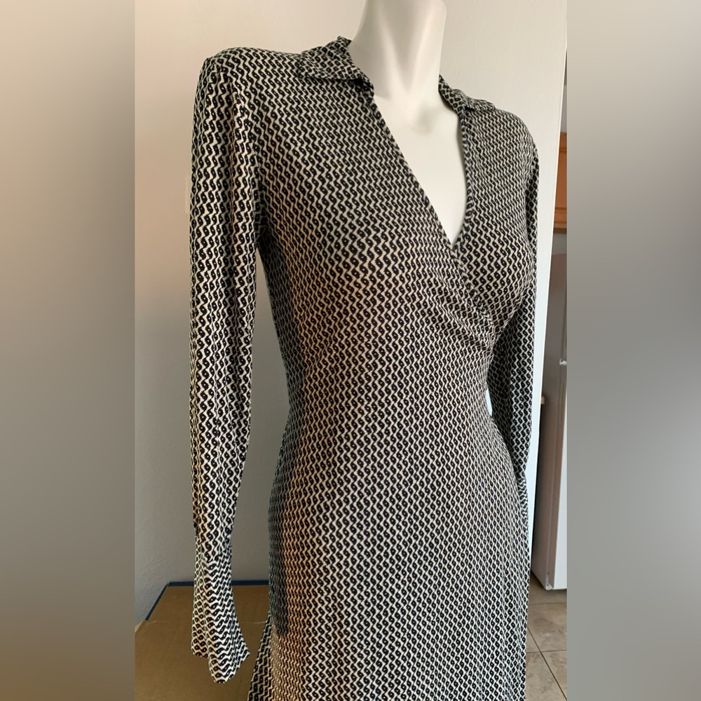 Banana Republic Black & White Geometric Wrap Midi Dress